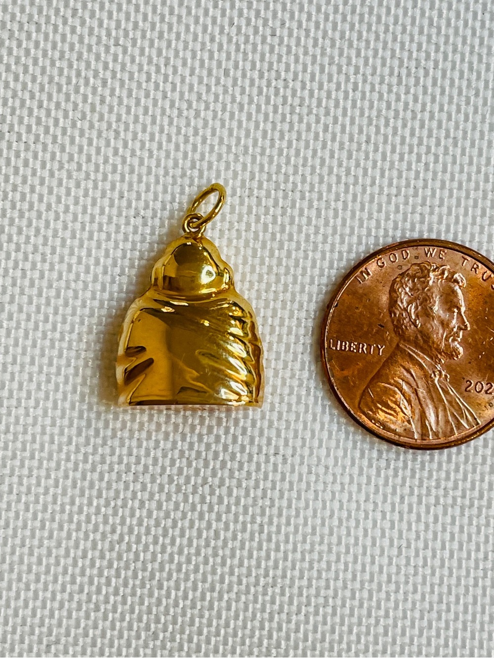 18k  Yellow Gold Laughing Buddha Charm Pendant - Picture 5 of 5